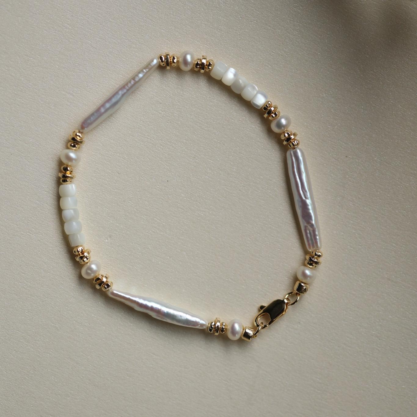 Ivory Tide Baroque Pearl Bracelet