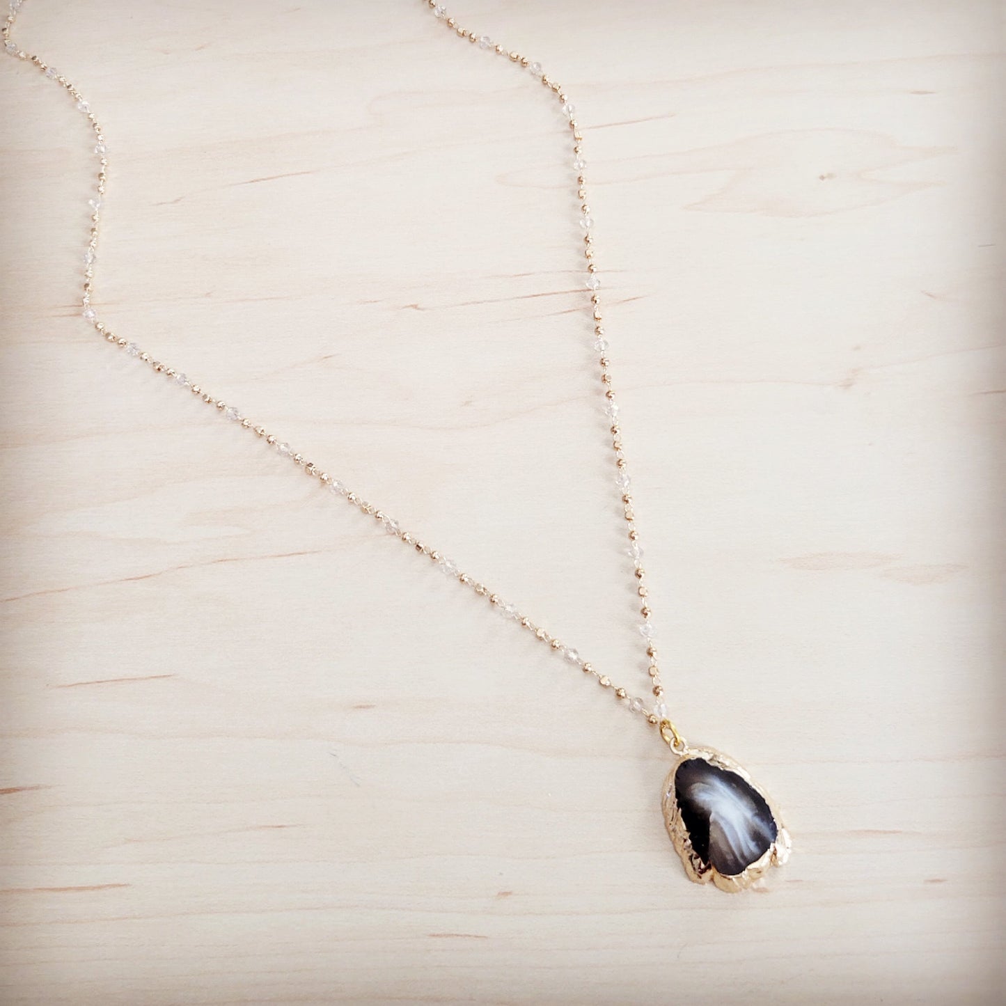 The Midnight Agate Gilded Necklace