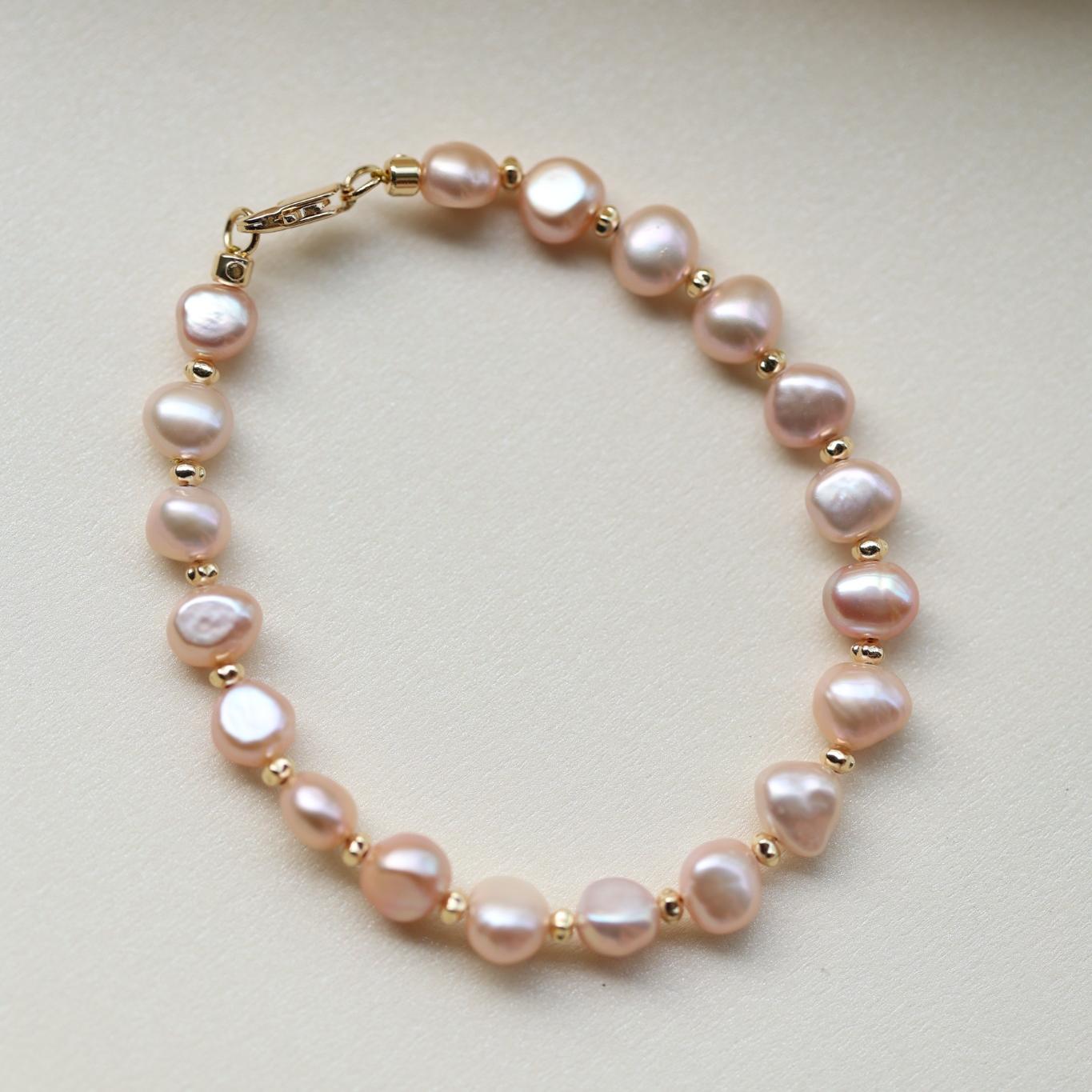 Rosé Luster Pearl Bracelet