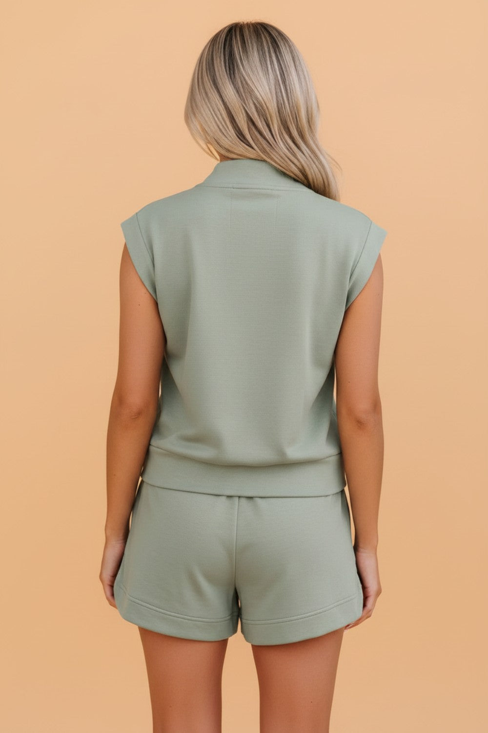 Coastal Ranch Quarter Zip Set