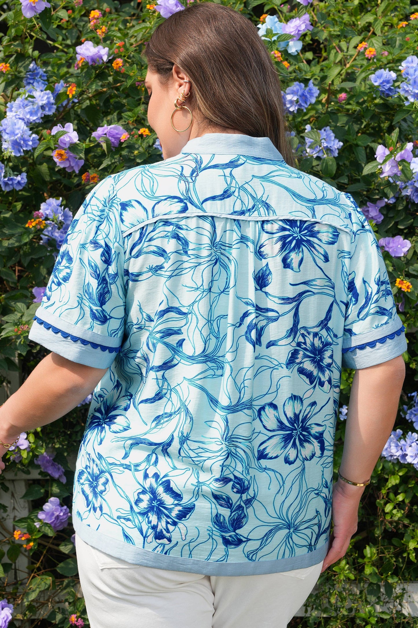 Blue Willow Scallop Trim Blouse